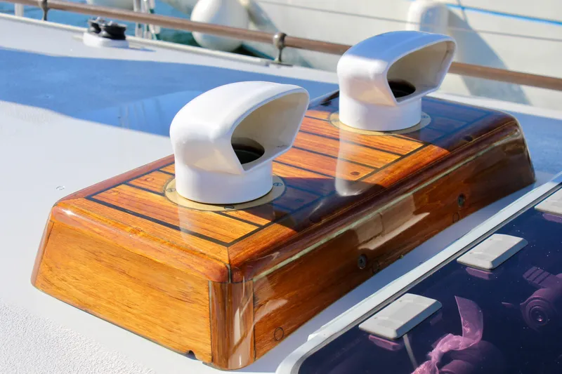 Sir Isaac Yacht Photos Pics 