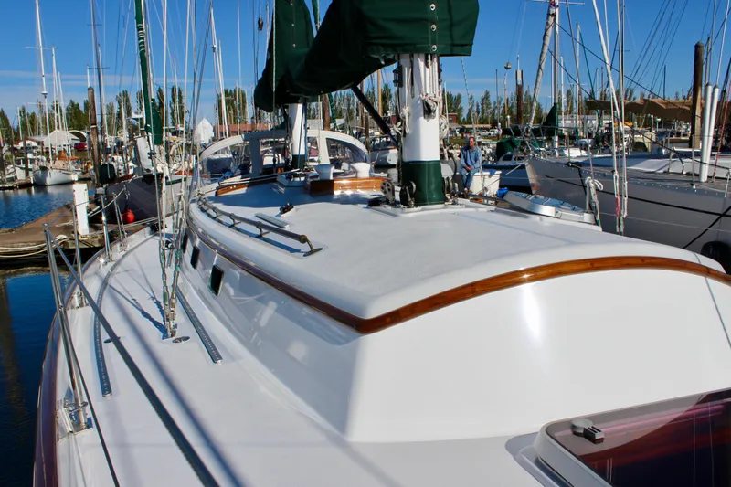 Sir Isaac Yacht Photos Pics 