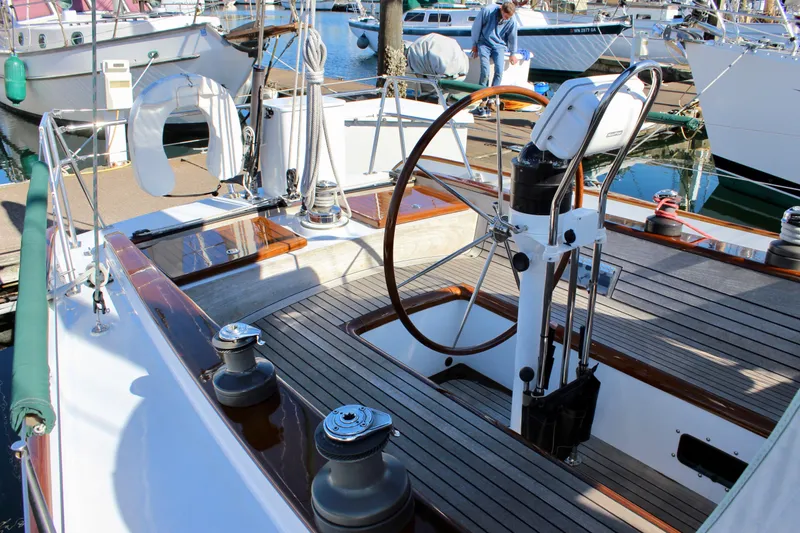 Sir Isaac Yacht Photos Pics 