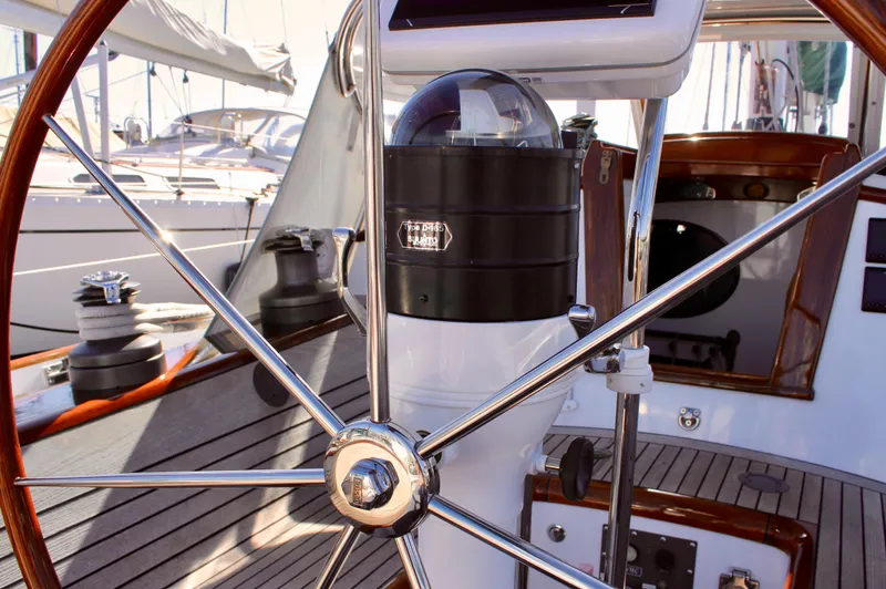 Sir Isaac Yacht Photos Pics 