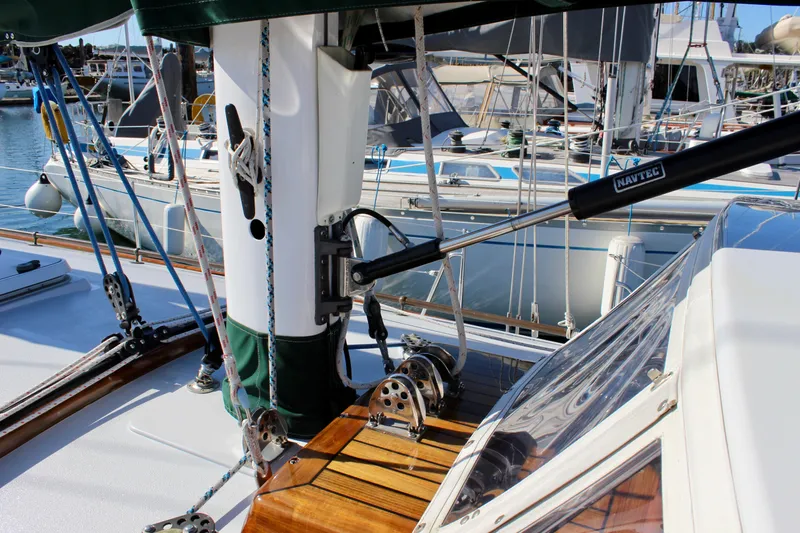 Sir Isaac Yacht Photos Pics 