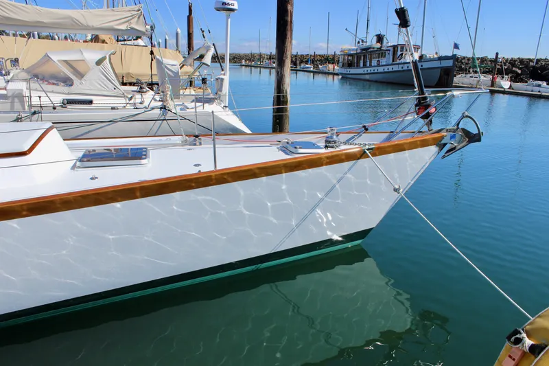 Sir Isaac Yacht Photos Pics 