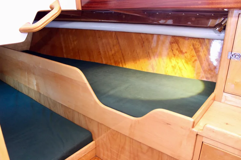 Sir Isaac Yacht Photos Pics 