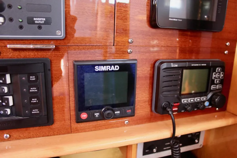 Sir Isaac Yacht Photos Pics 