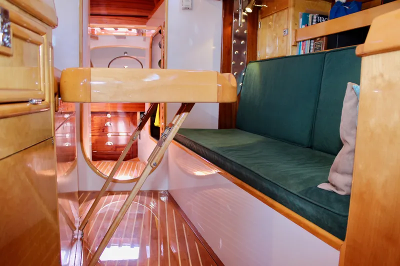 Sir Isaac Yacht Photos Pics 