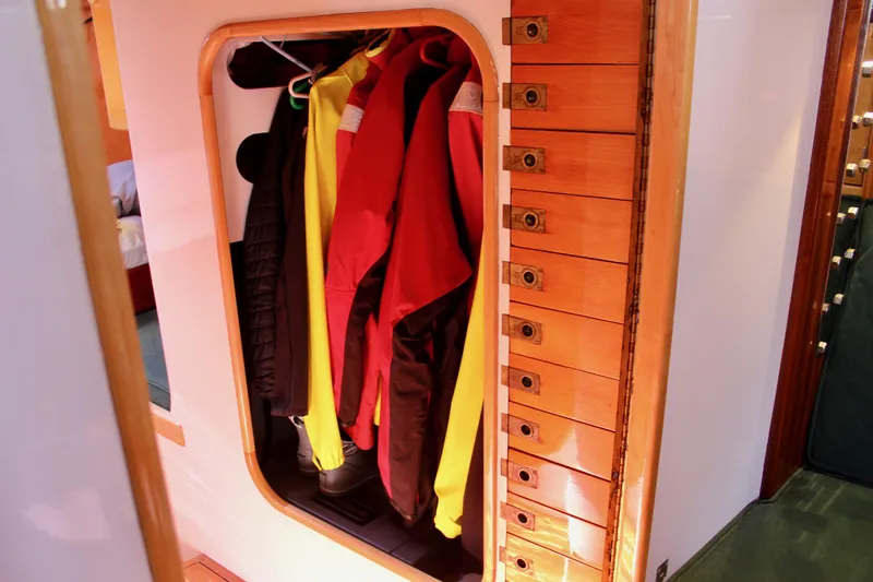 Sir Isaac Yacht Photos Pics 