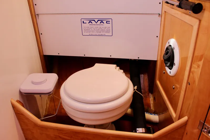 Sir Isaac Yacht Photos Pics 