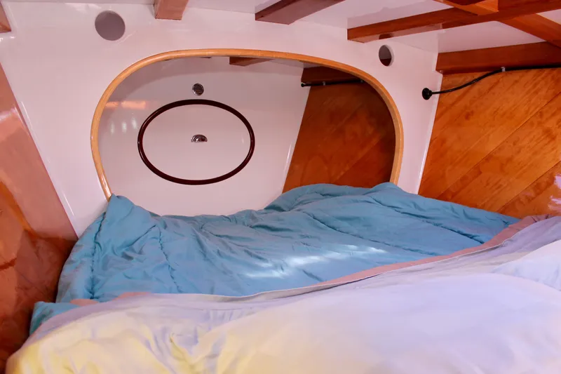 Sir Isaac Yacht Photos Pics 