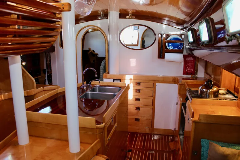 Sir Isaac Yacht Photos Pics 