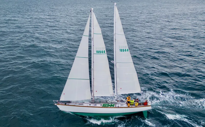 Sir Isaac Yacht Photos Pics 