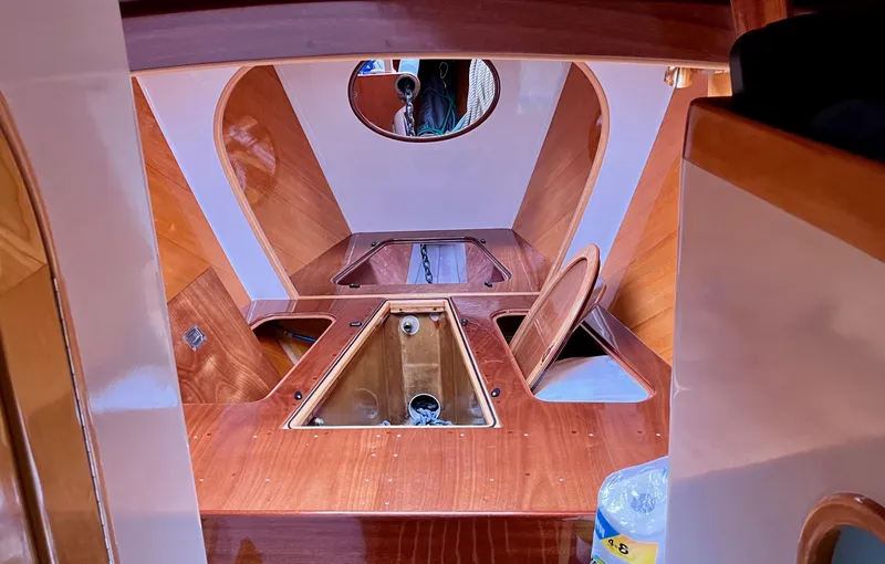 Sir Isaac Yacht Photos Pics 