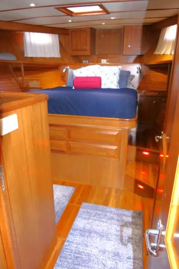 Sea Ya Soon Yacht Photos Pics Master stateroom