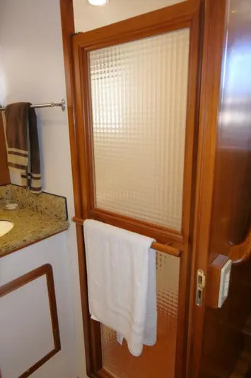 Sea Ya Soon Yacht Photos Pics Shower 1