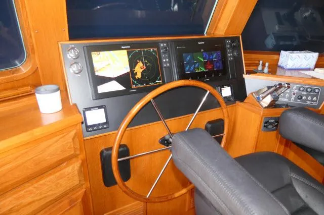 Sea Ya Soon Yacht Photos Pics Pilothouse helm
