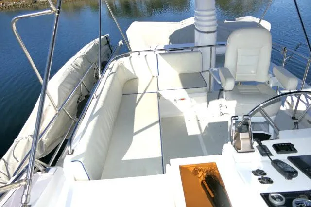 Sea Ya Soon Yacht Photos Pics Flybridge aft starboard 2