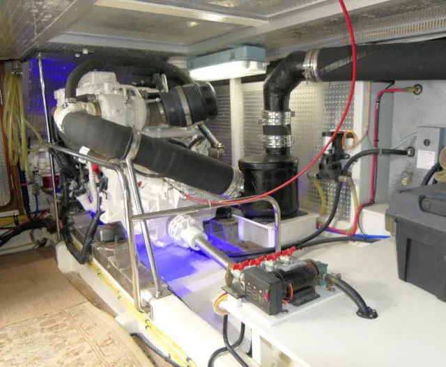 Sea Ya Soon Yacht Photos Pics Starboard engine forward