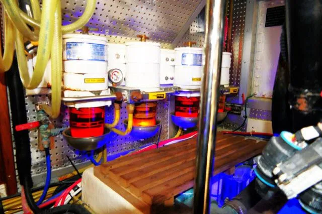 Sea Ya Soon Yacht Photos Pics Fuel filters