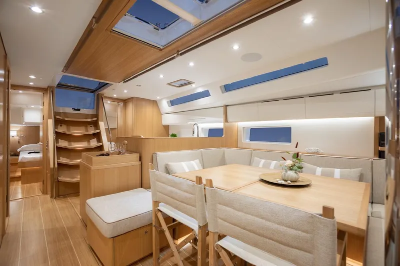 Coco Yacht Photos Pics 