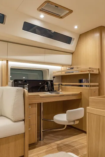 Coco Yacht Photos Pics 