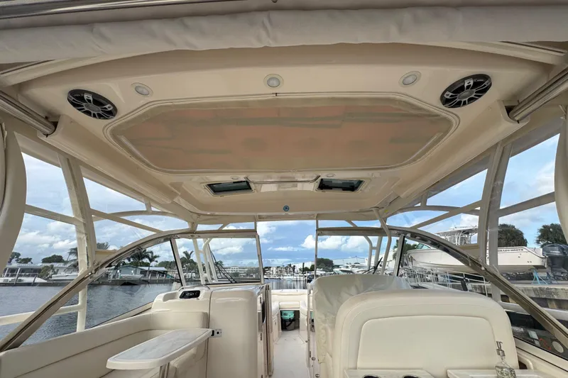 Texas Crewed Yacht Photos Pics 2024 Grady-White Freedom 335 boat interior with spacious seating and modern design.