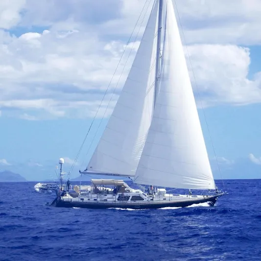 Blue Pearl Yacht Photos Pics 