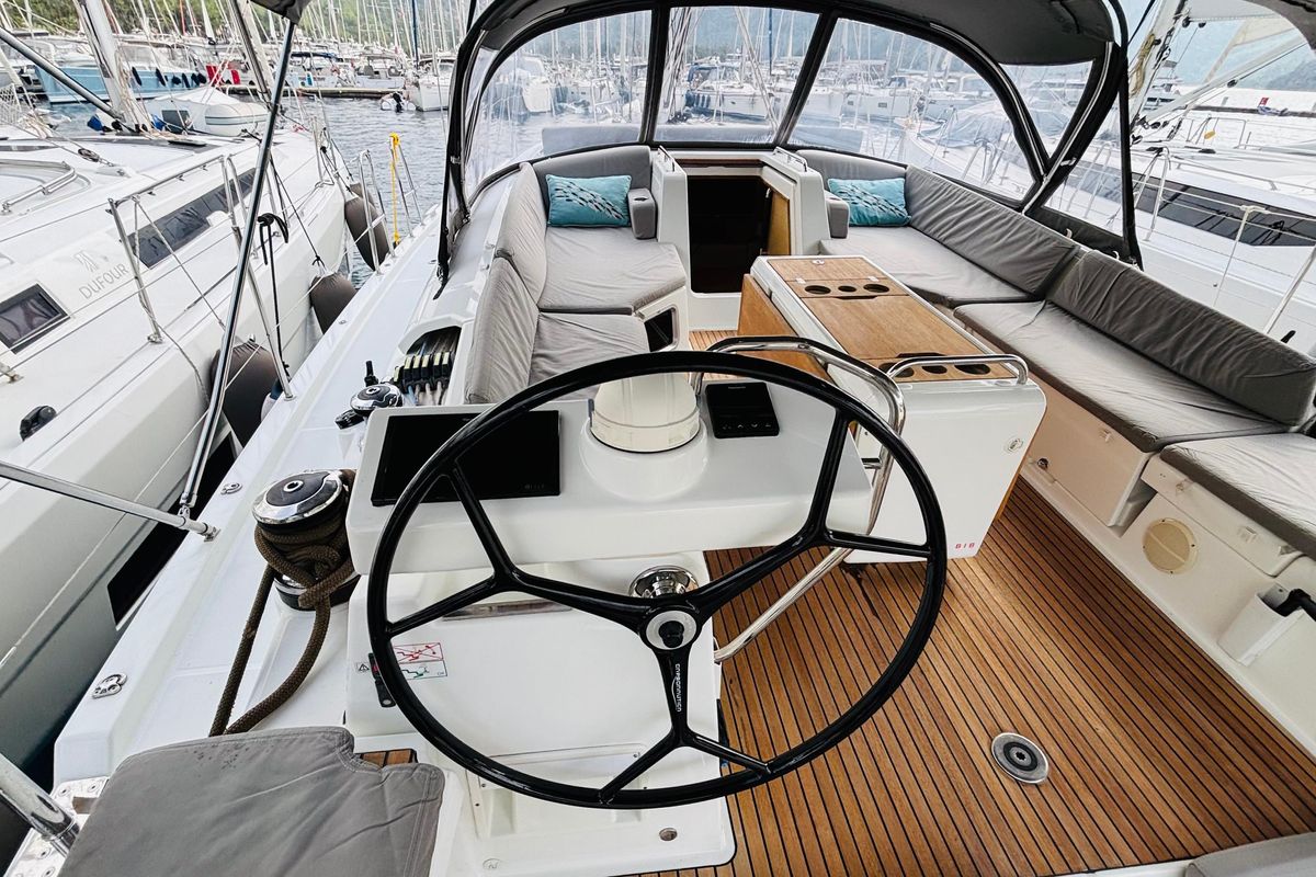 2018 Jeanneau 52 
