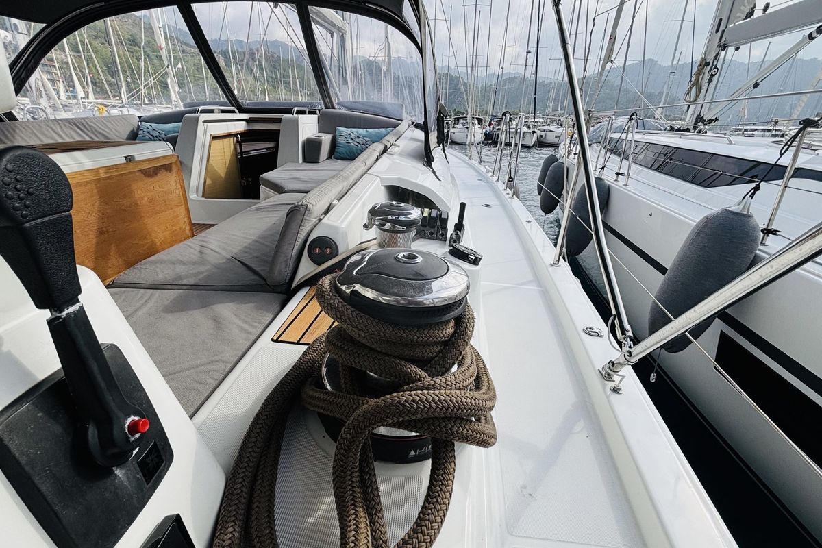 2018 Jeanneau 52 