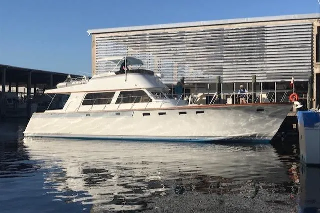 Pluto Yacht Photos Pics 