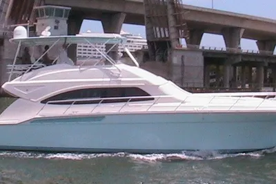 2004 Bertram 630 Convertible