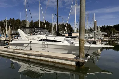 Bayliner 4285 Avanti