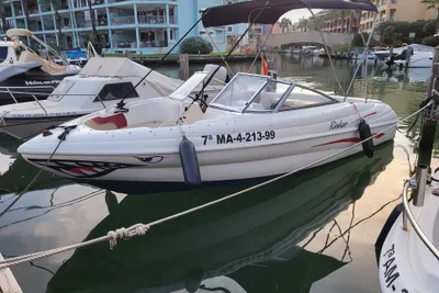 1999 Rinker 182