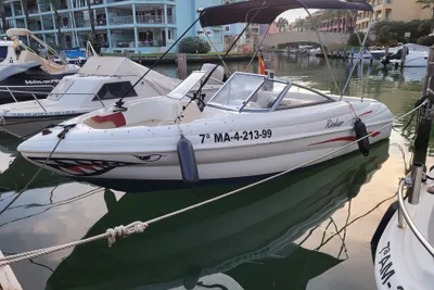 1999 Rinker 182