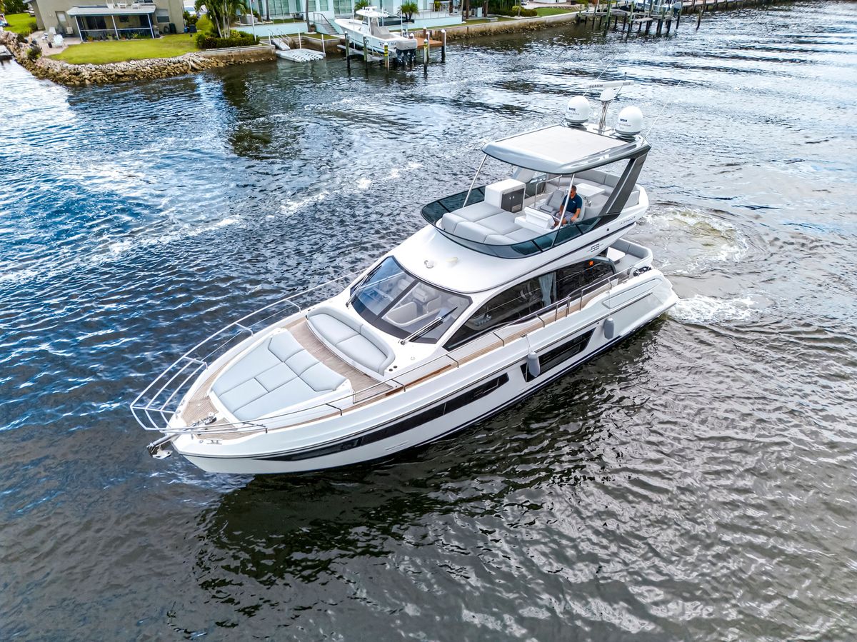 2024 Azimut 53 