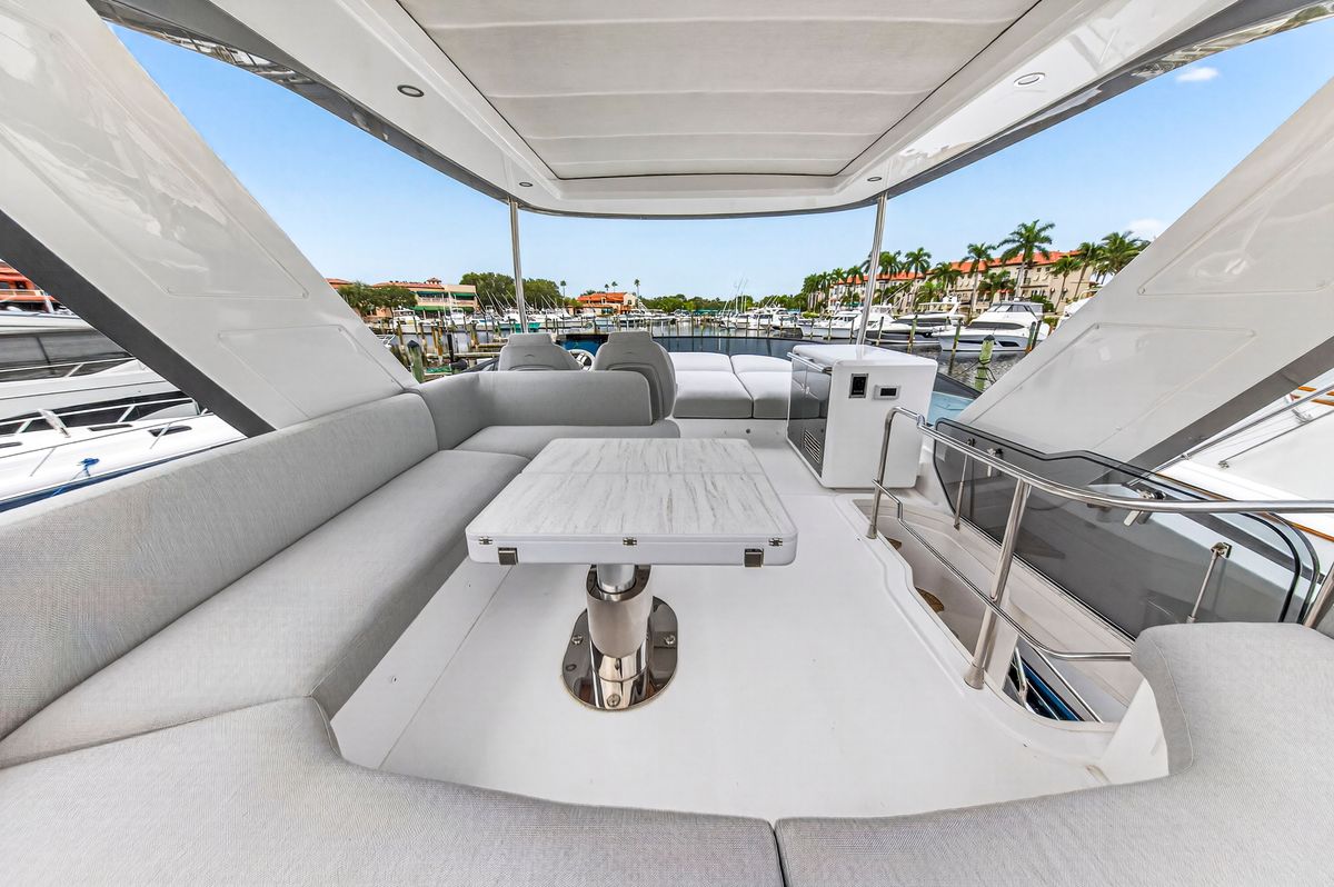 2024 Azimut 53 