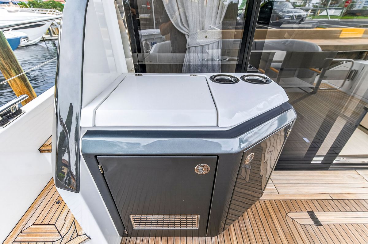 2024 Azimut 53 