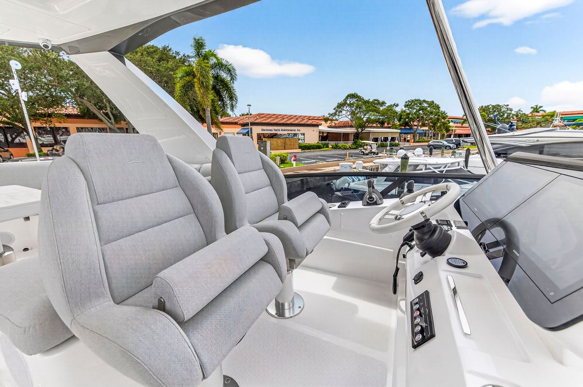 2024 Azimut 53 