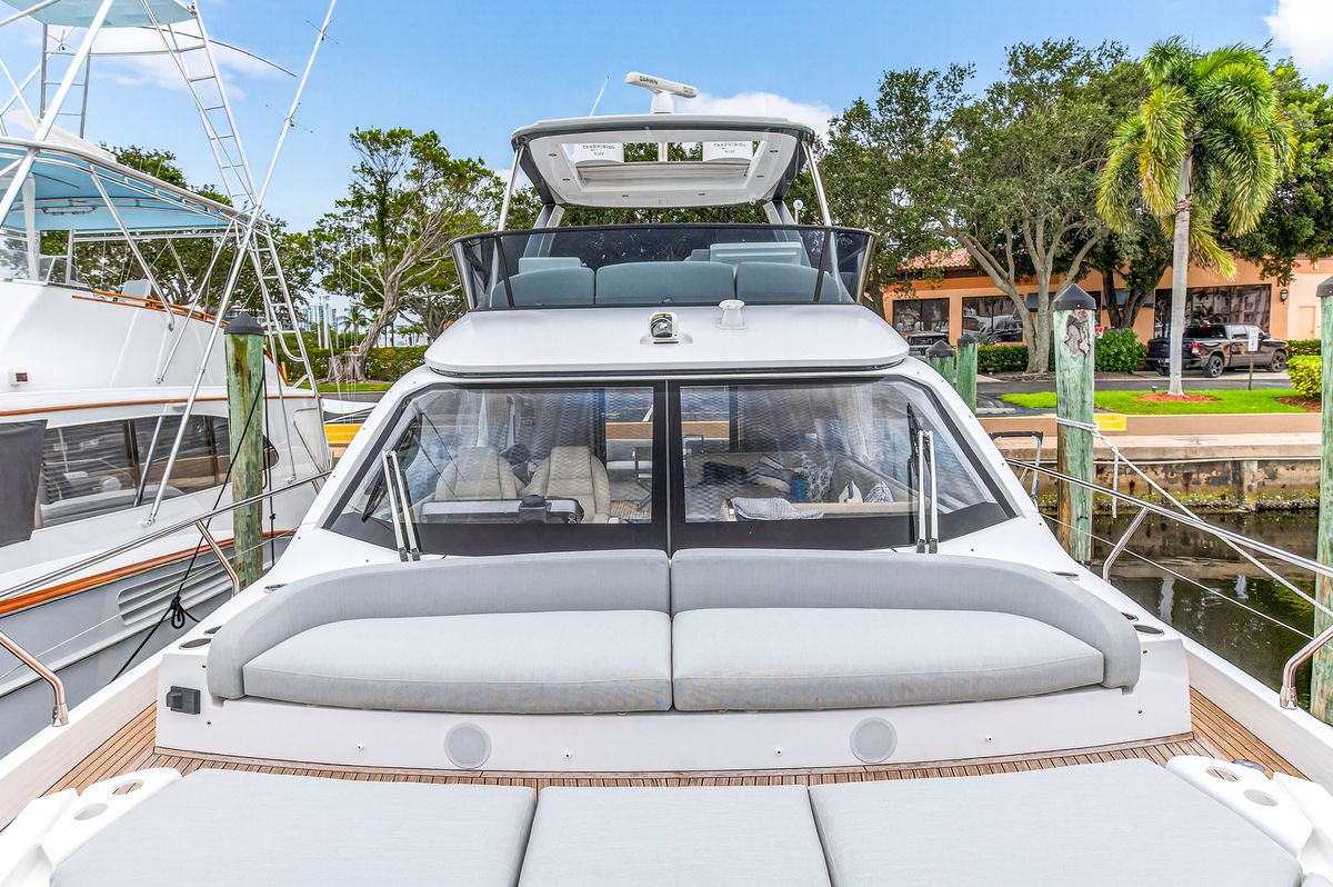 2024 Azimut 53 