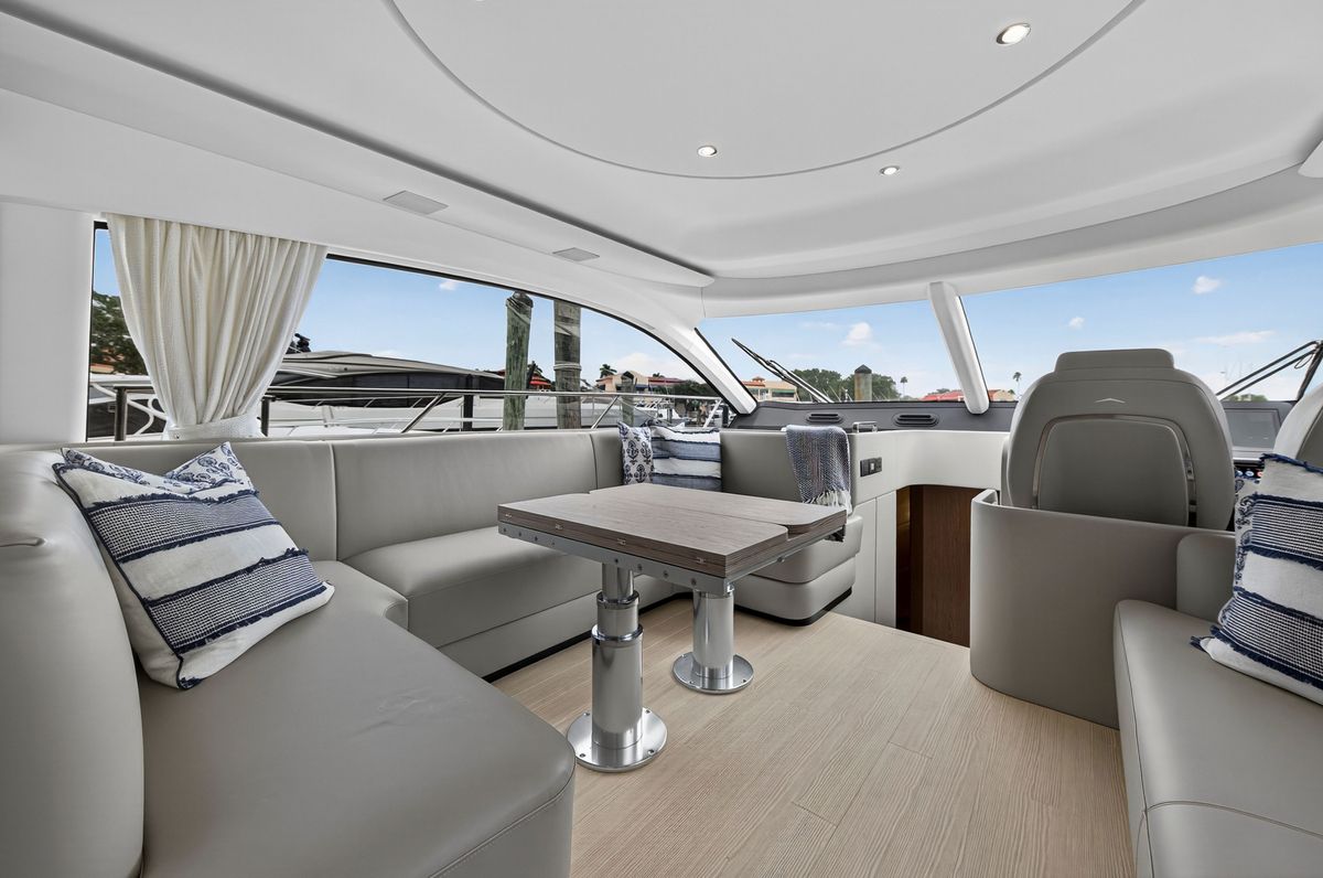 2024 Azimut 53 