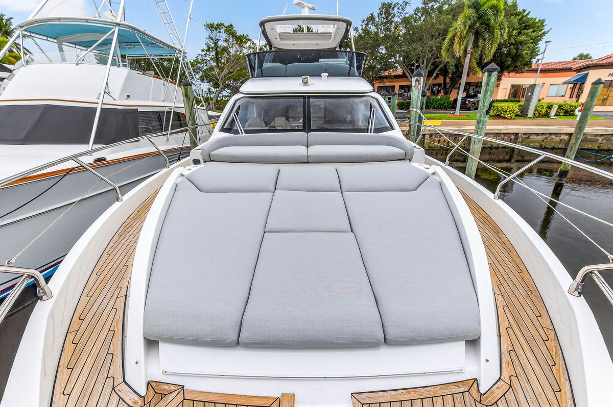 2024 Azimut 53 