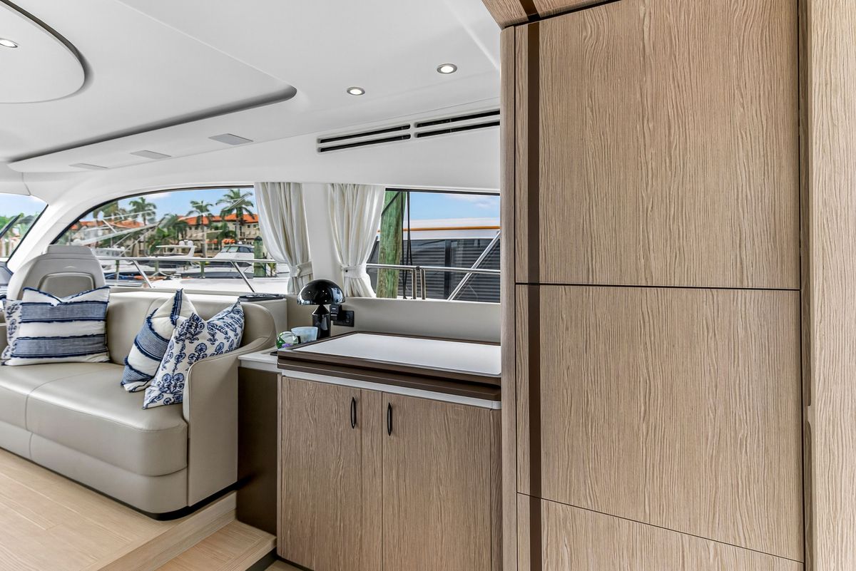 2024 Azimut 53 