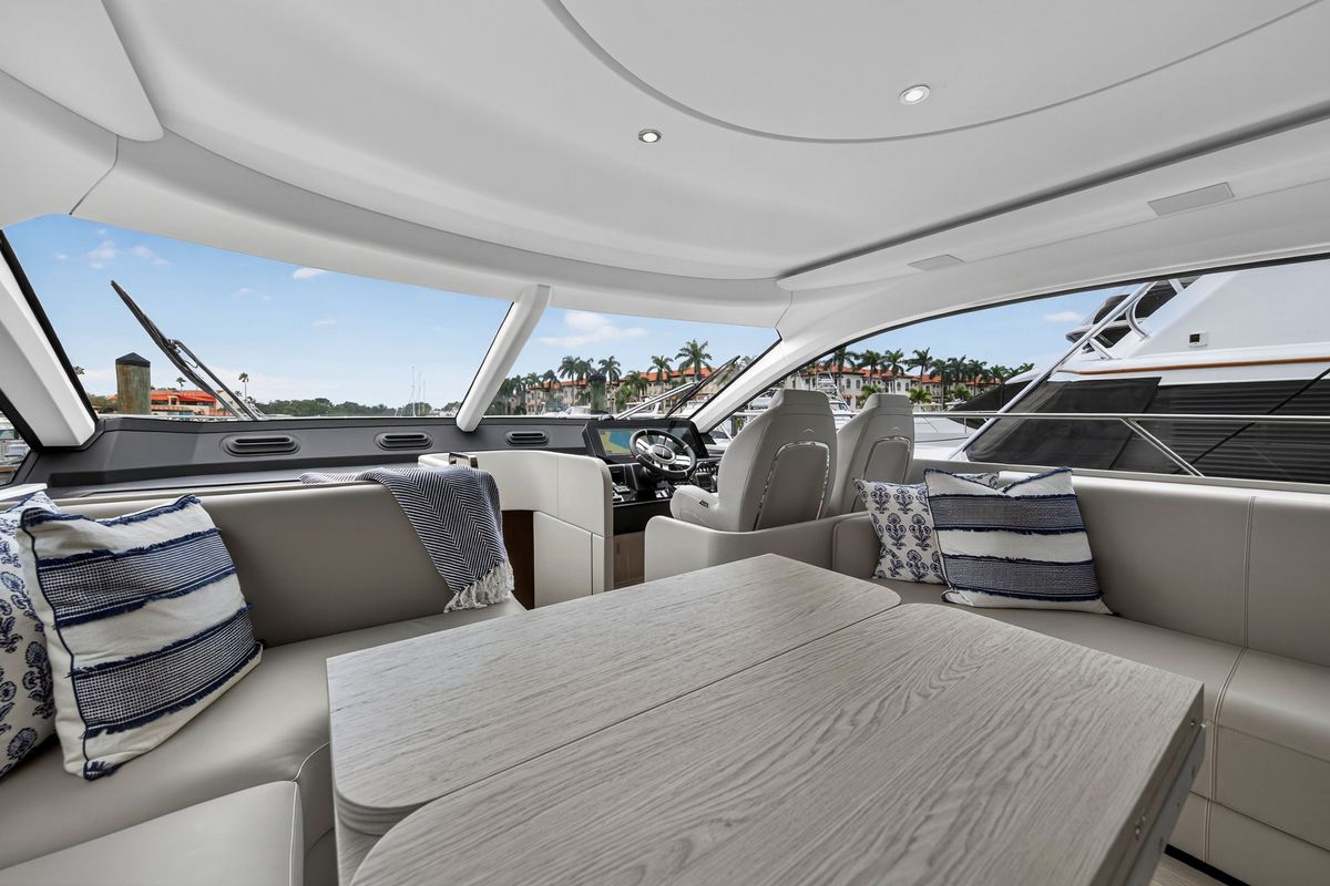 2024 Azimut 53 
