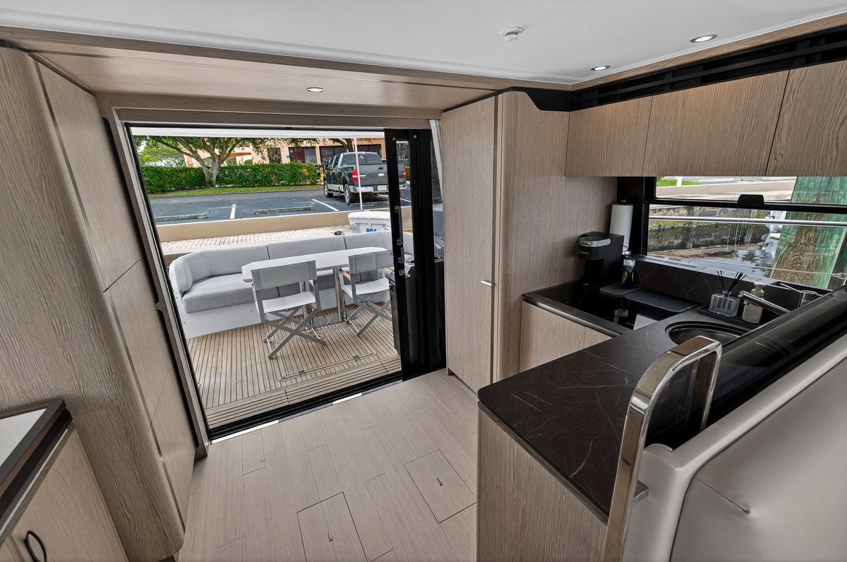 2024 Azimut 53 