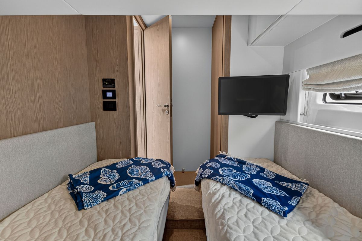 2024 Azimut 53 