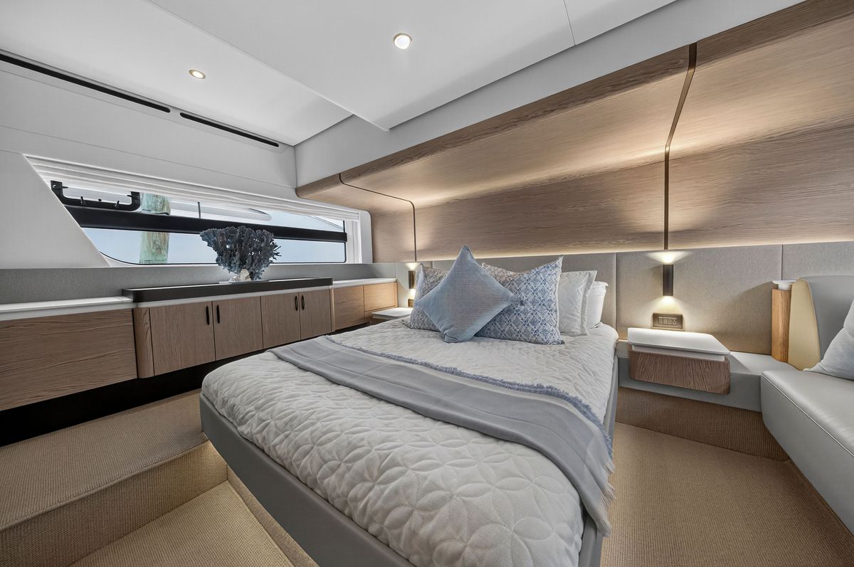 2024 Azimut 53 