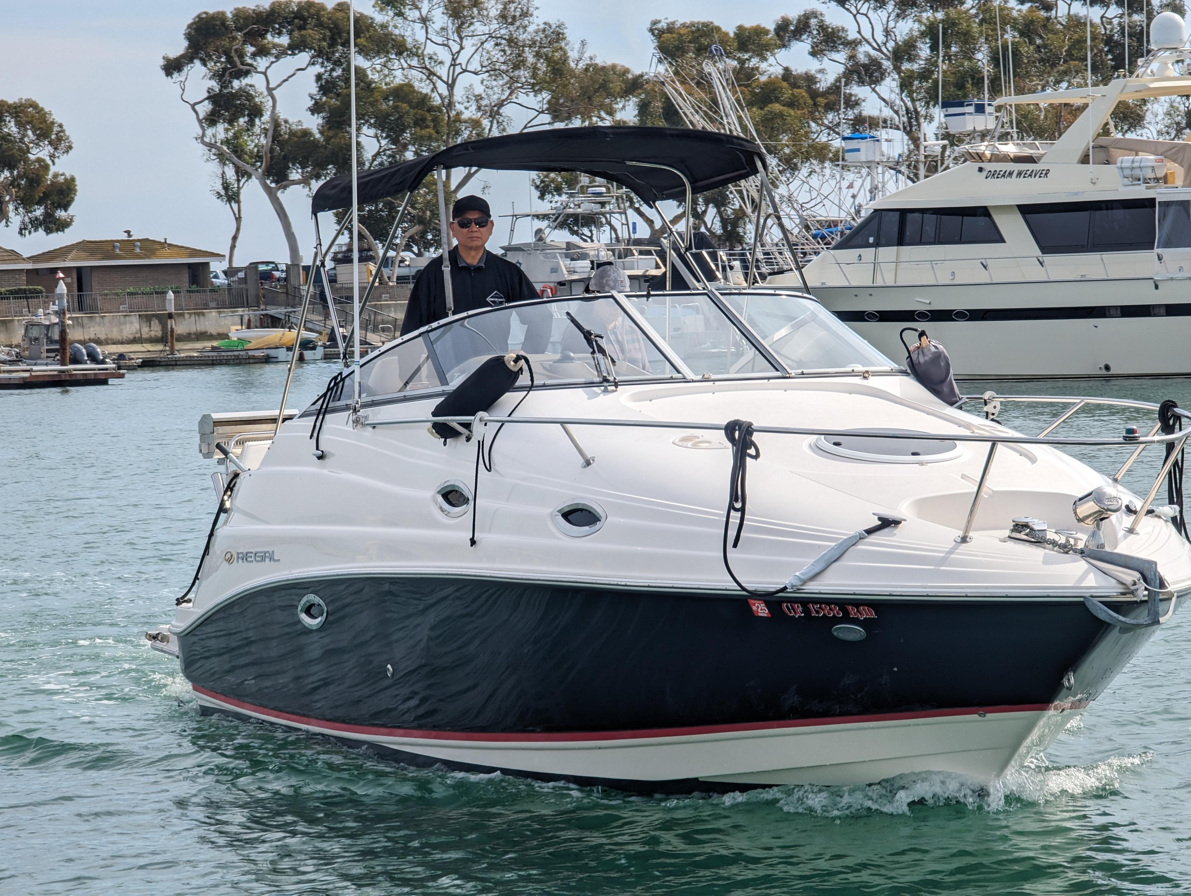 2006 Regal 2665 Commodore Express Cruiser for sale - YachtWorld