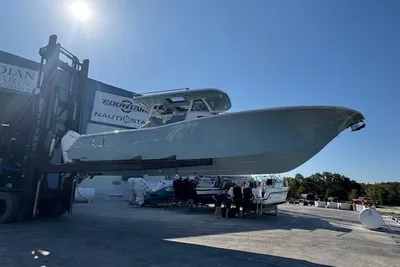 Tidewater 380 CC Adventure