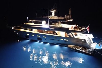 Ferretti Yachts Navetta 33 custom line