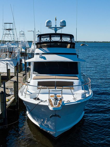 1987-78-hatteras-cockpit-motoryacht