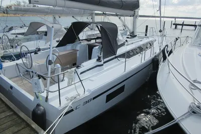 2023 Bavaria C 38