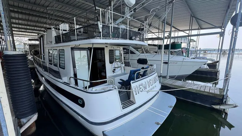 New Bearings Yacht Photos Pics 2000 Nordic Tug 42 Aft Sun Deck